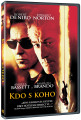 DVDFILM / Kdo s koho / Score
